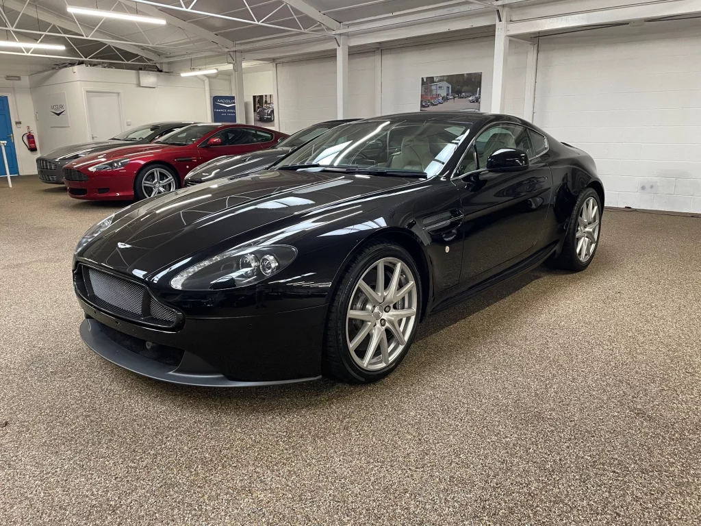 Aston Martin Vantage 4.7 manual for sale